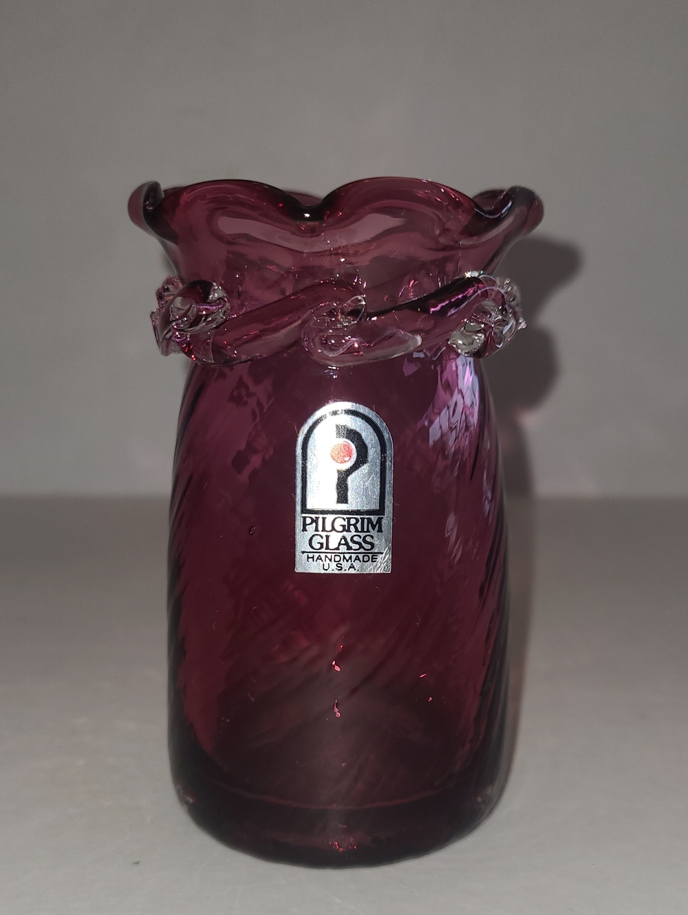 NWT Vintage Small Pilgrim Glass Vase
